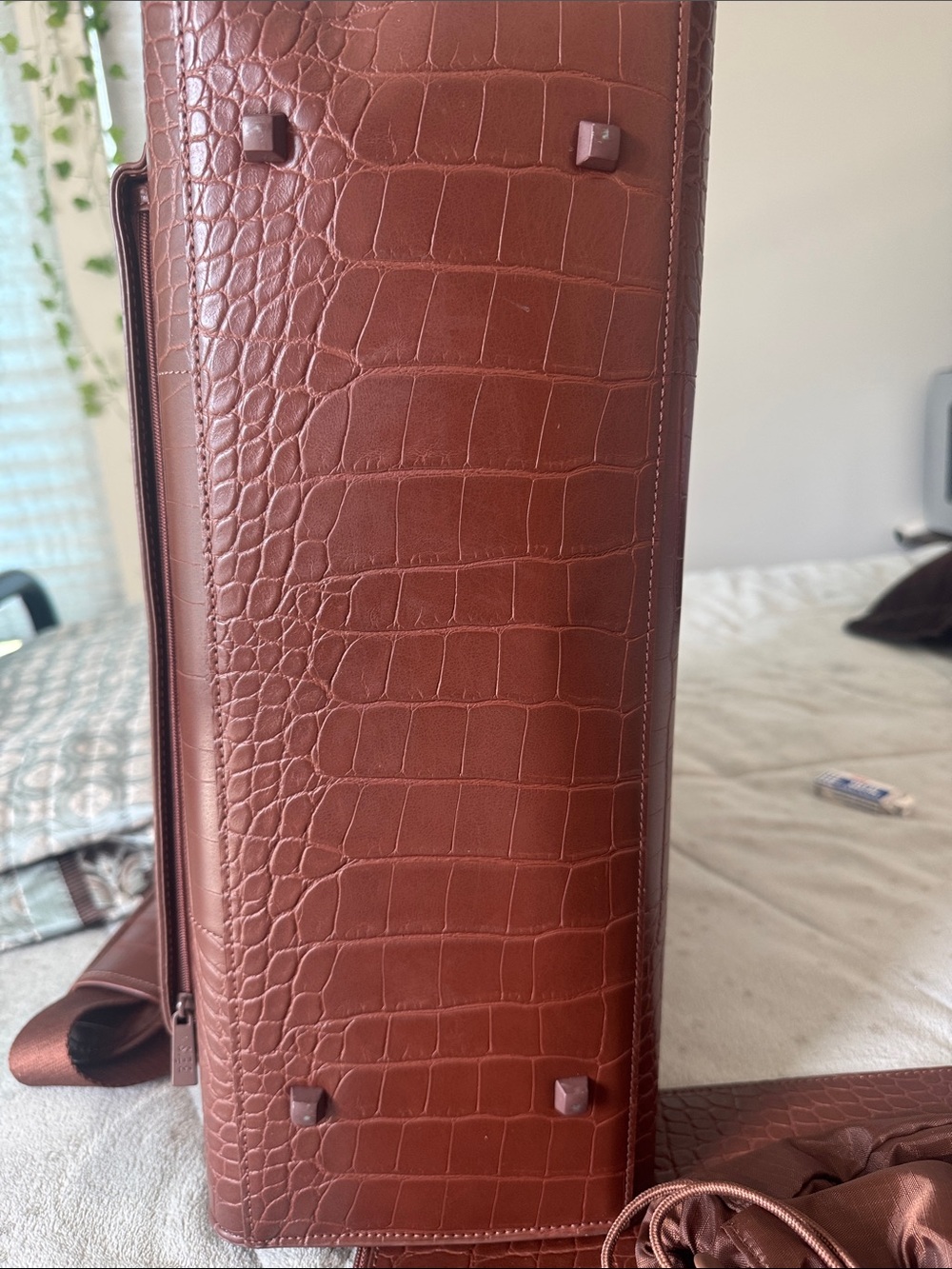 BEIS Large Brown Croc-Embossed Tote with Matching Pouch Set - Picture 14 of 15